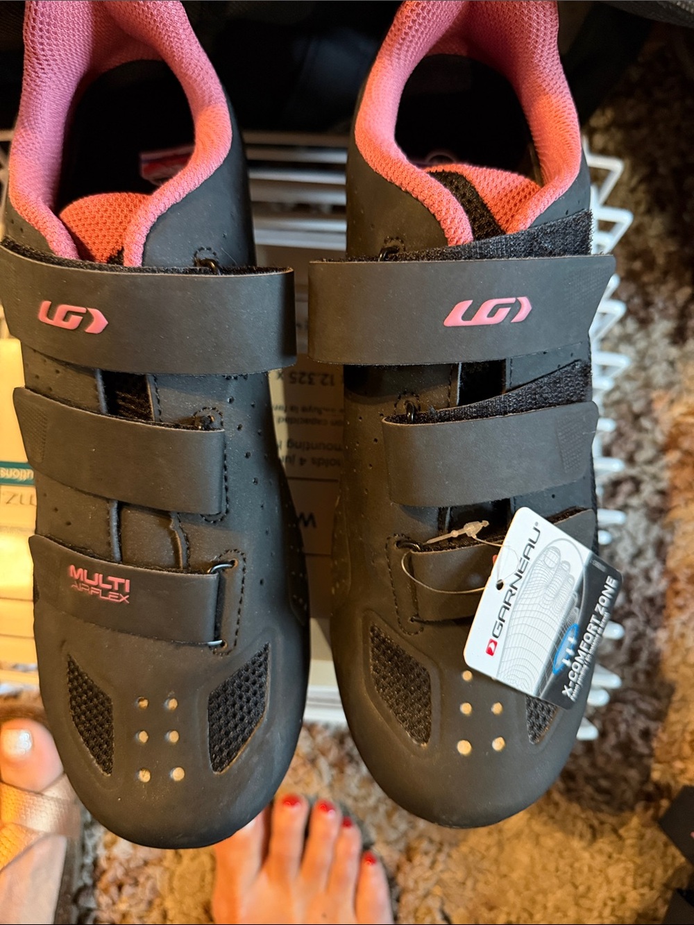Louis Garneau Women's Black and Pink Multi-Flex Cycling Shoes No Hardware